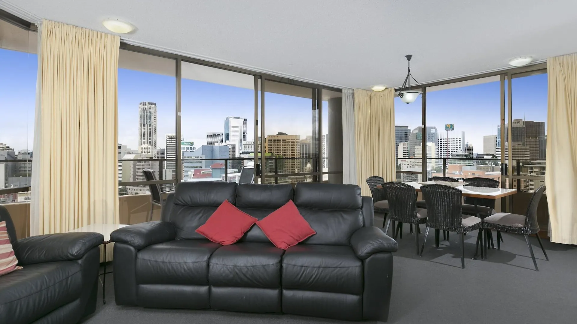 Aparthotel Summit Apartments Brisbane