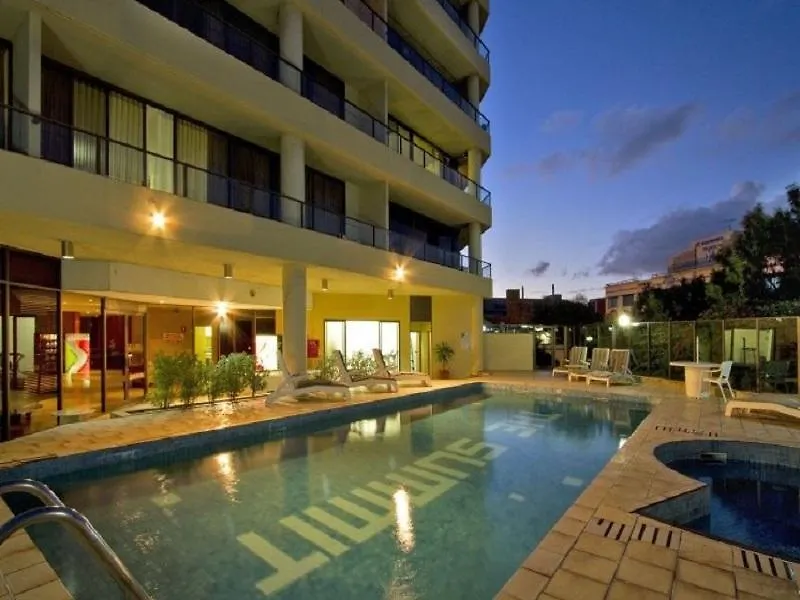 **** Aparthotel Summit Apartments Brisbane Australia