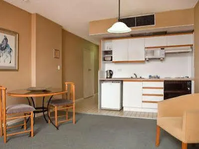 **** Aparthotel Summit Apartments Brisbane Australia